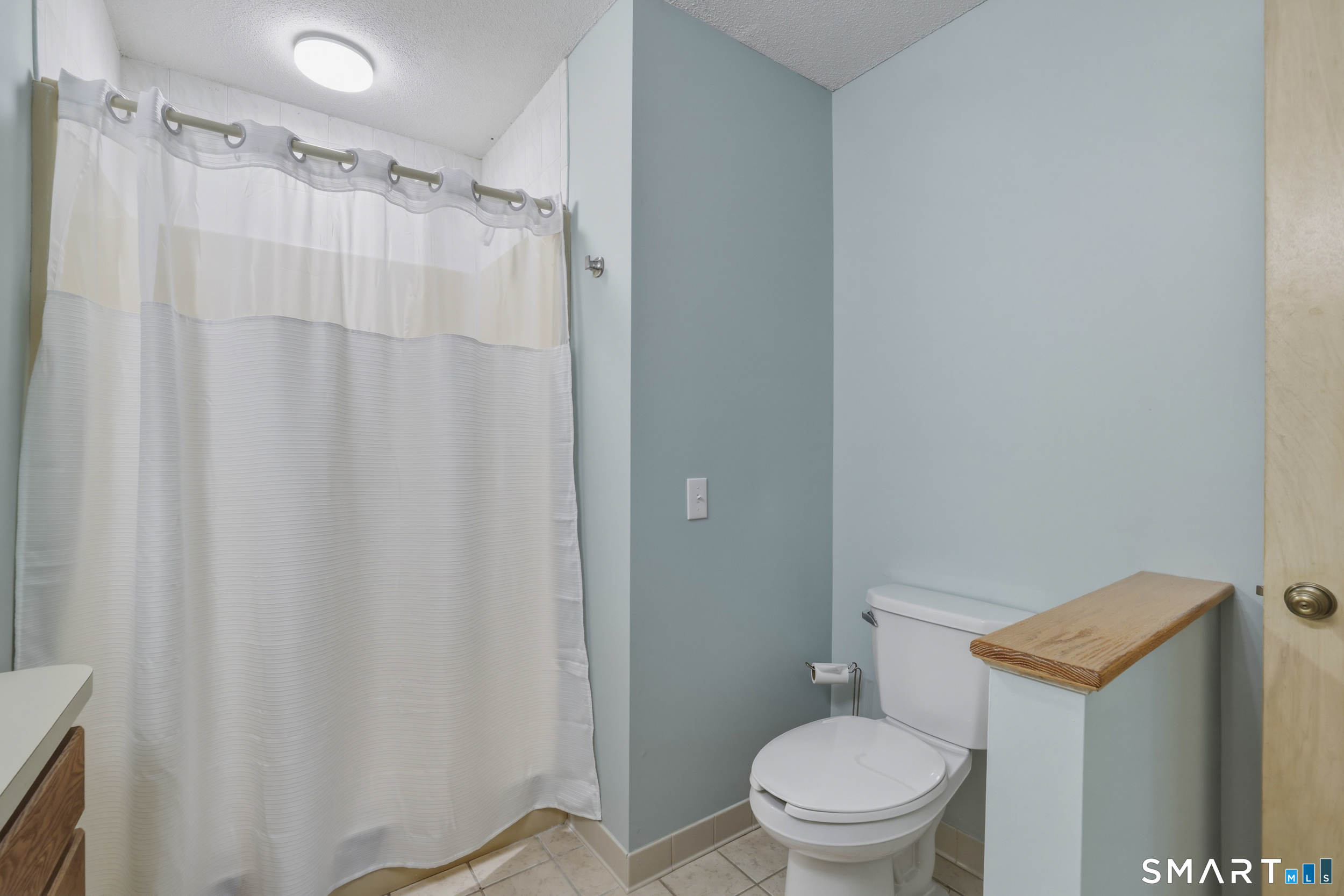 42 Apple Hill Newington CT 06111