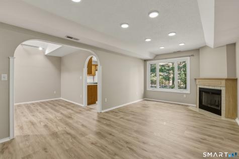 42 Apple Hill Newington CT 06111