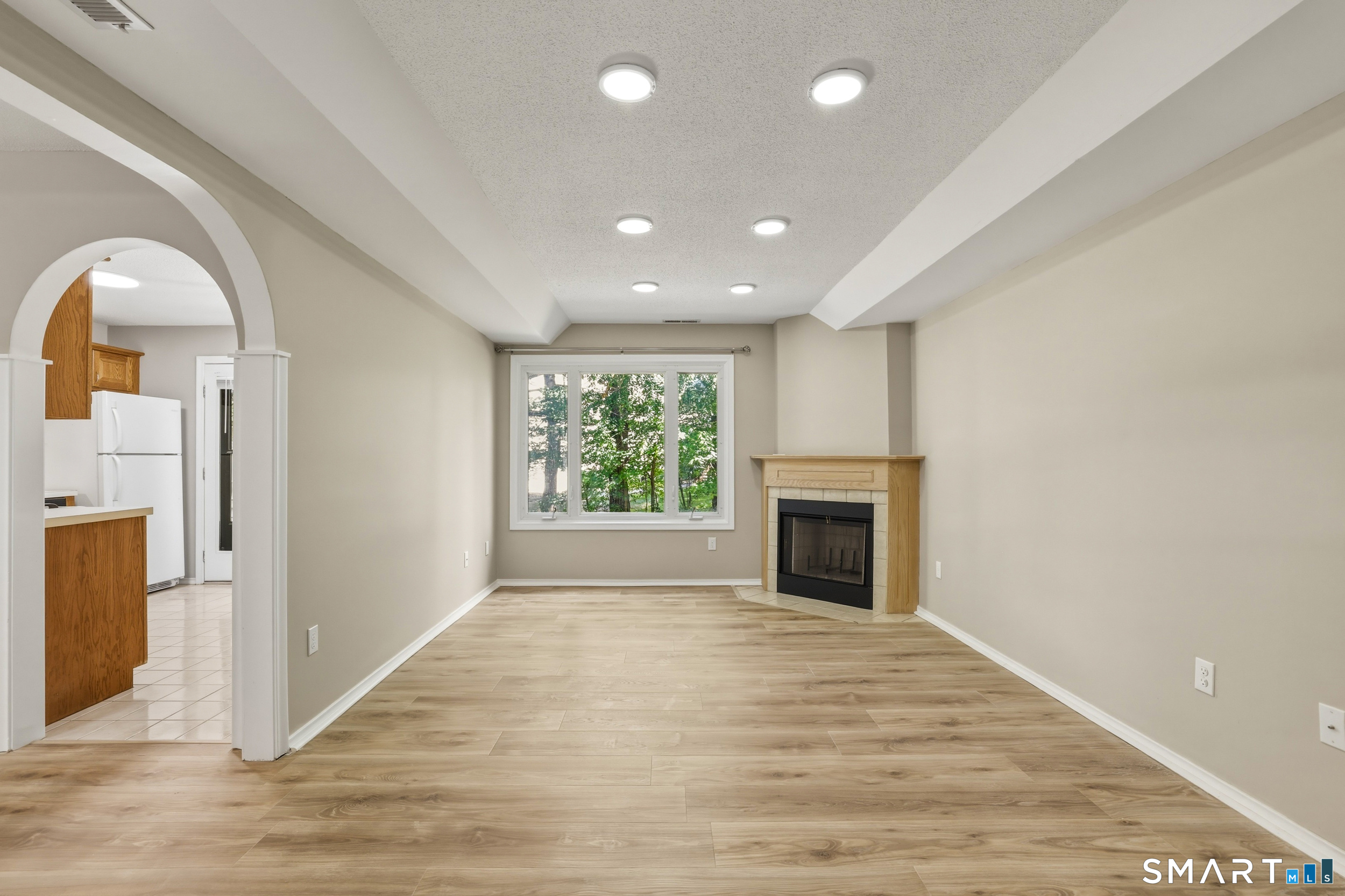 42 Apple Hill Newington CT 06111