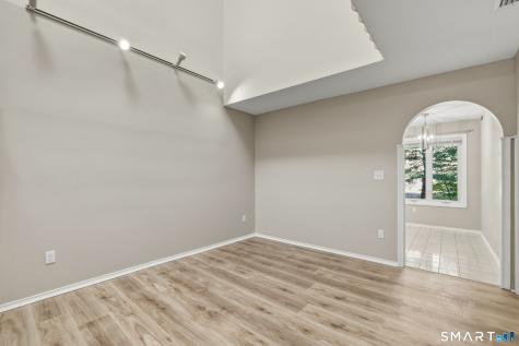 42 Apple Hill Newington CT 06111