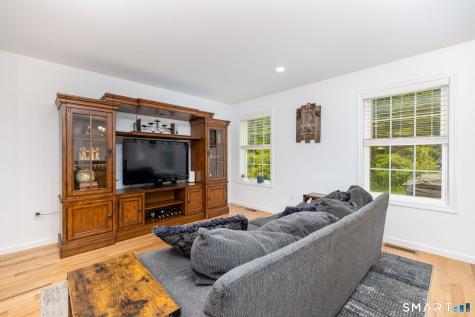 51 Gillette Way Bristol CT 06010
