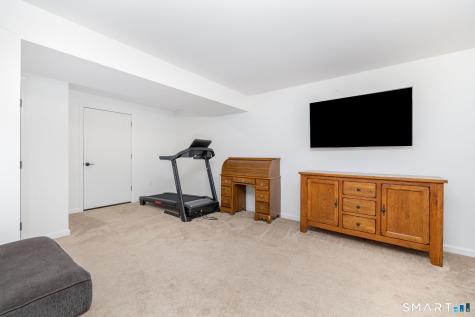 51 Gillette Way Bristol CT 06010