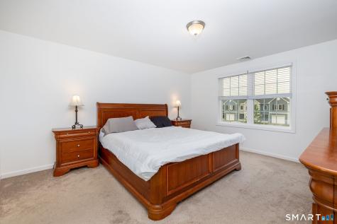 51 Gillette Way Bristol CT 06010