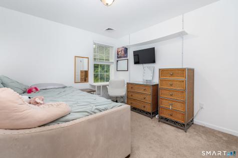 51 Gillette Way Bristol CT 06010