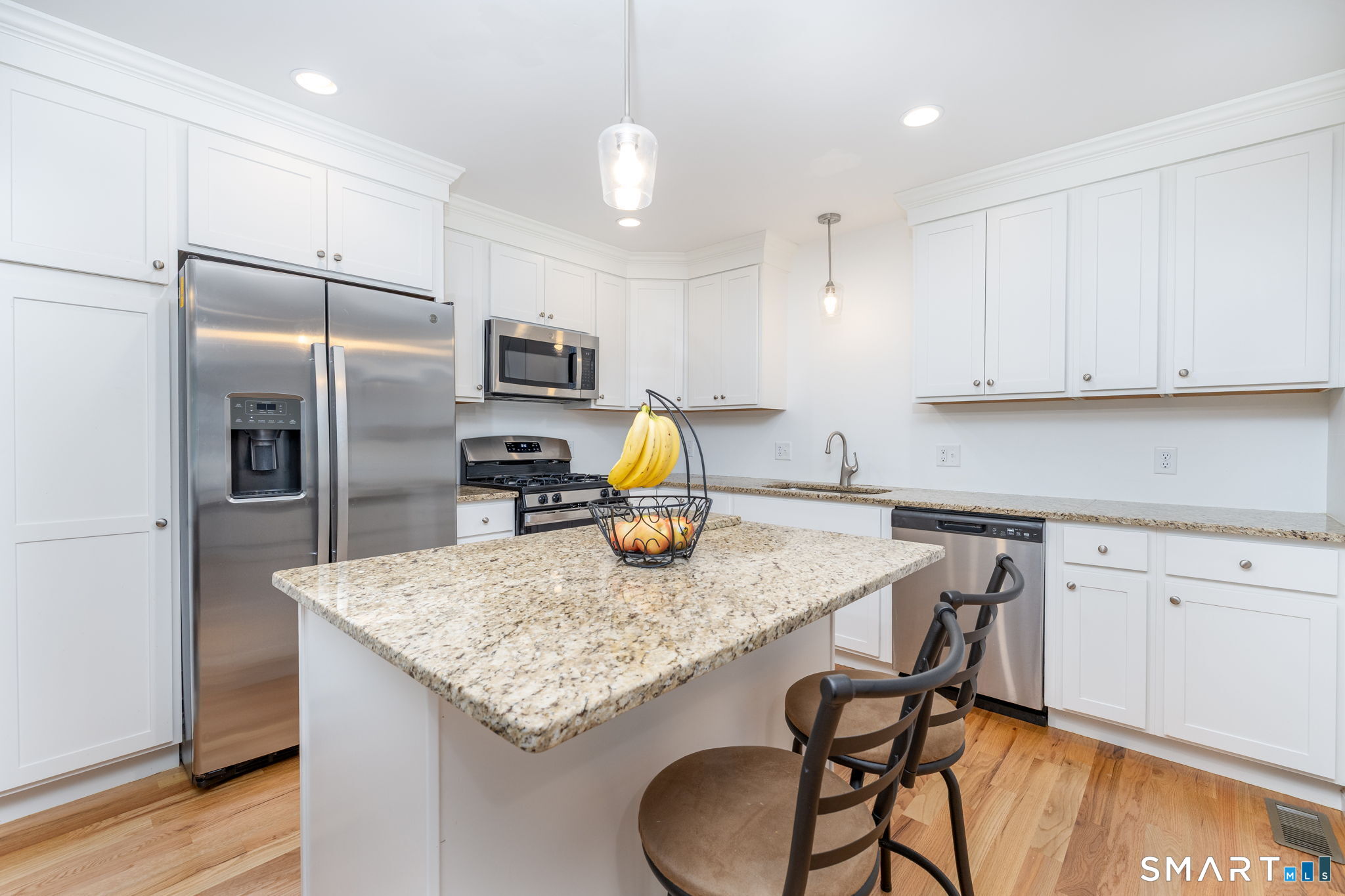 51 Gillette Way Bristol CT 06010