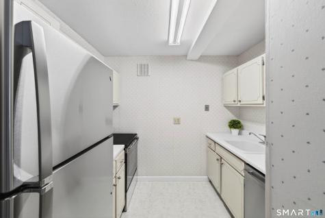 292 Pequot Avenue New London CT 06320