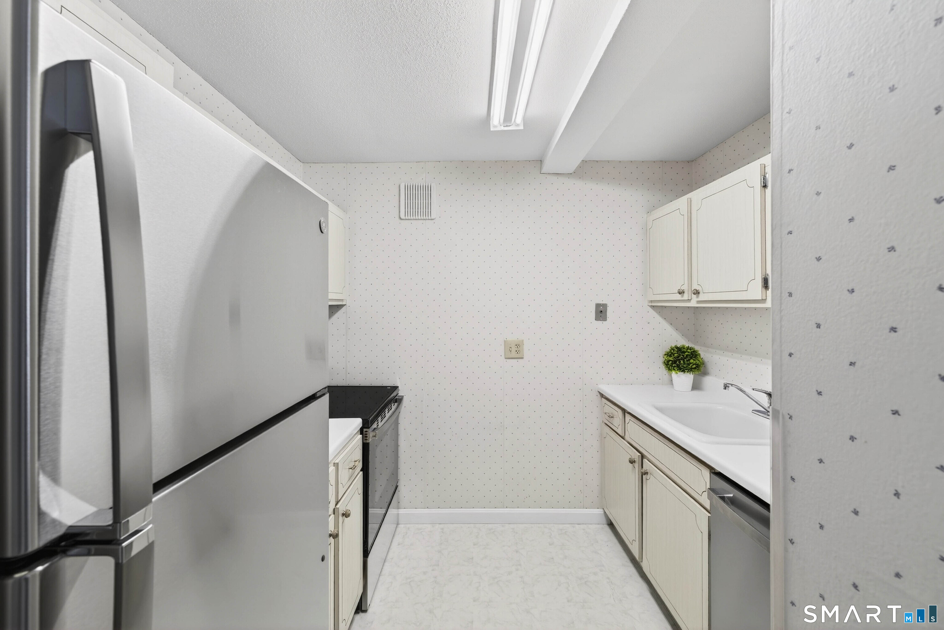 292 Pequot Avenue New London CT 06320