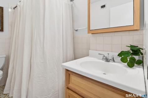 292 Pequot Avenue New London CT 06320