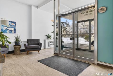 292 Pequot Avenue New London CT 06320