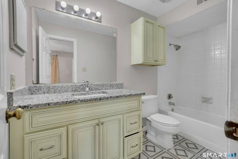 93 Carriage Crossing Lane Middletown CT 06457
