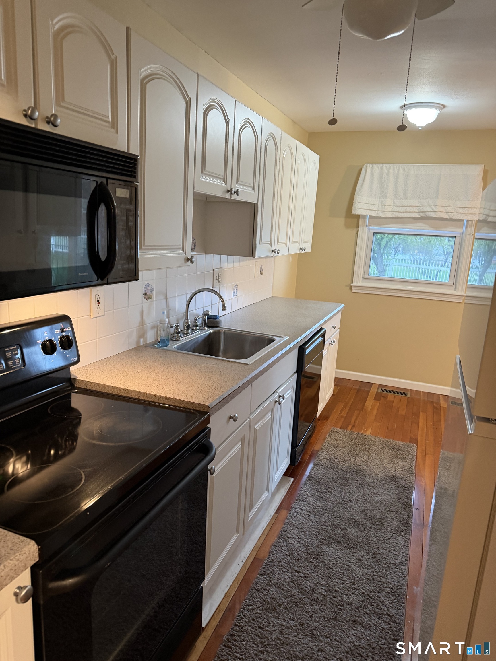 69 East Broadway Milford CT 06460