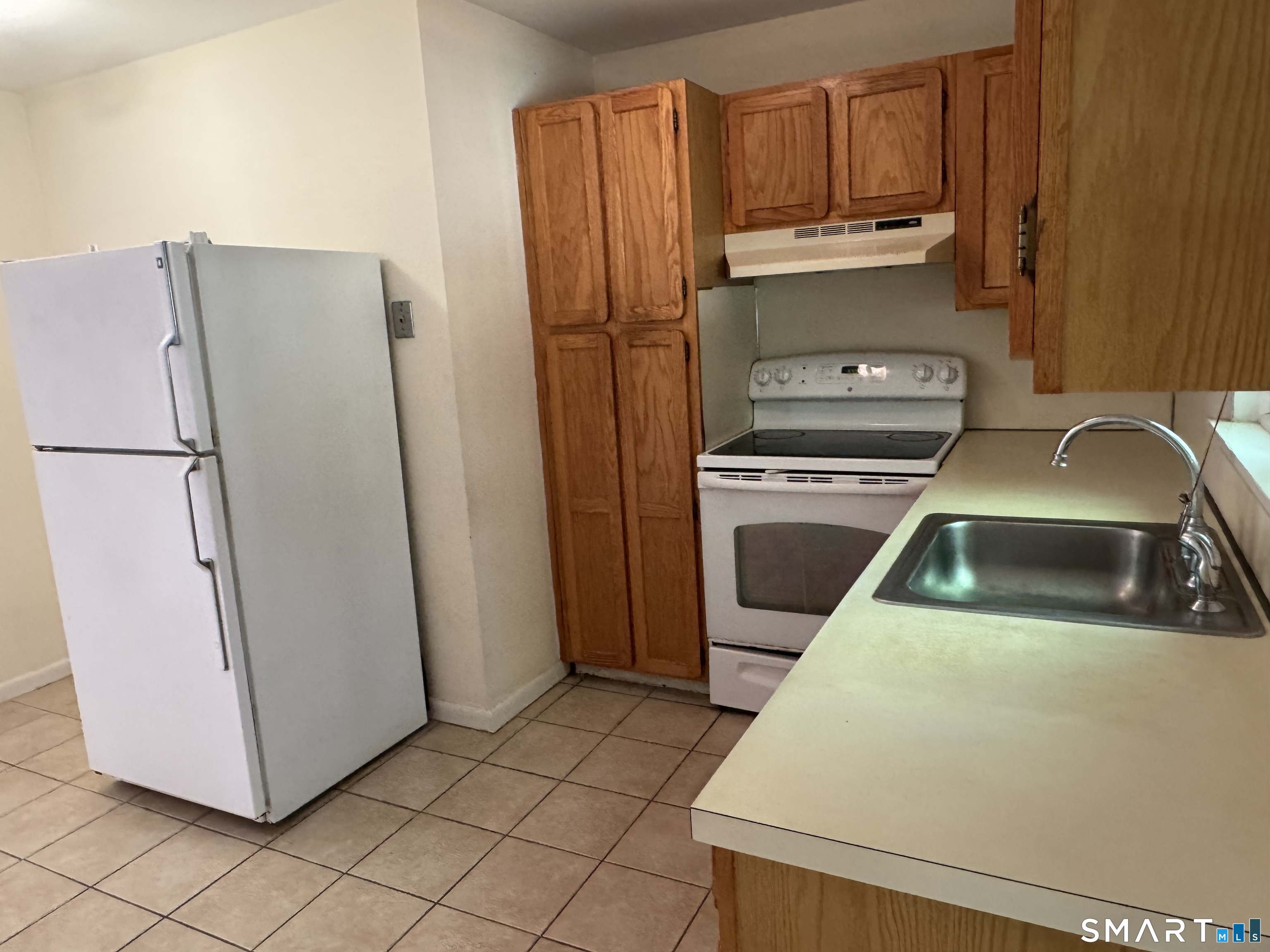 1660 Farmington Avenue Farmington CT 06085