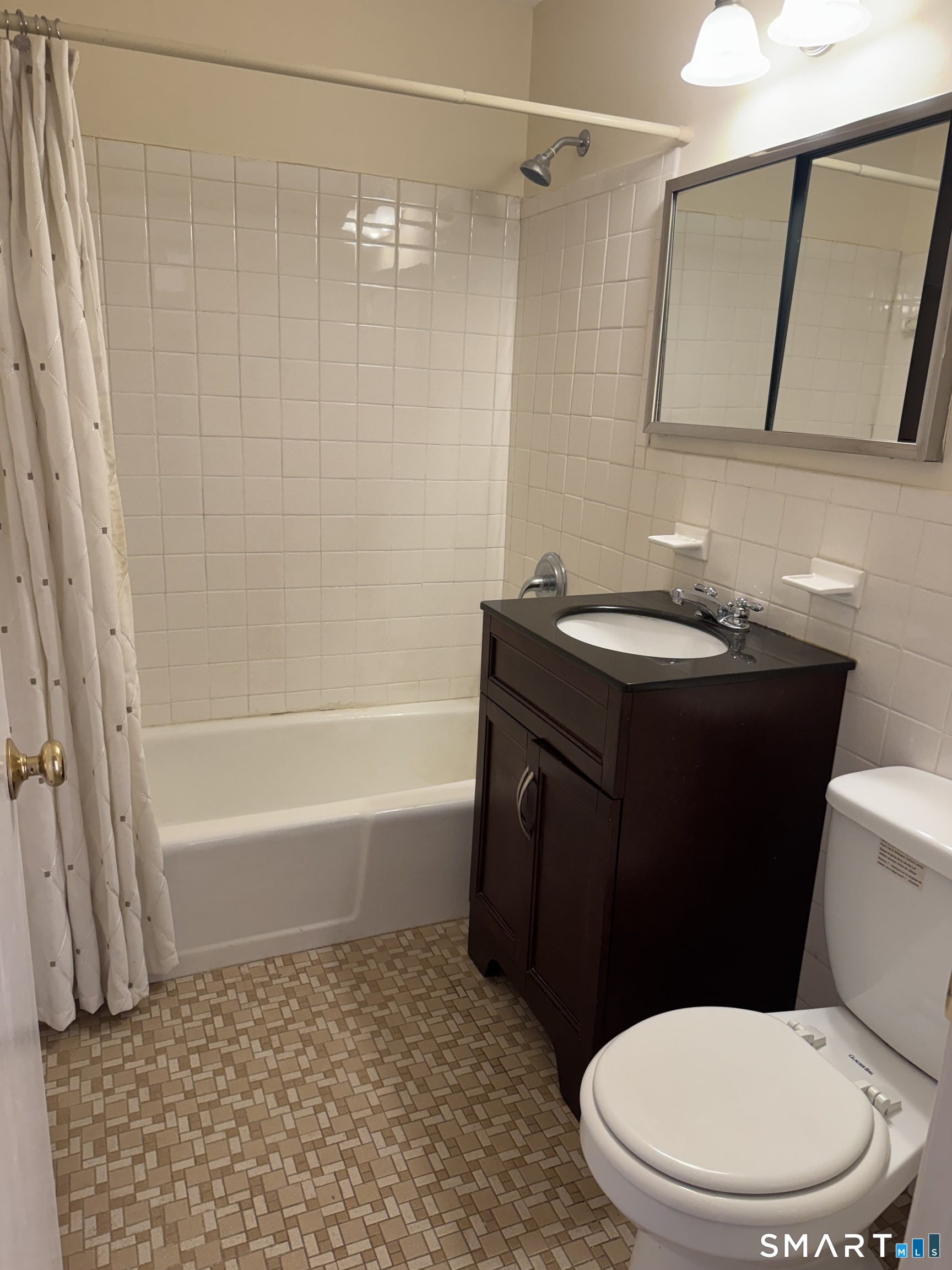 1660 Farmington Avenue Farmington CT 06085