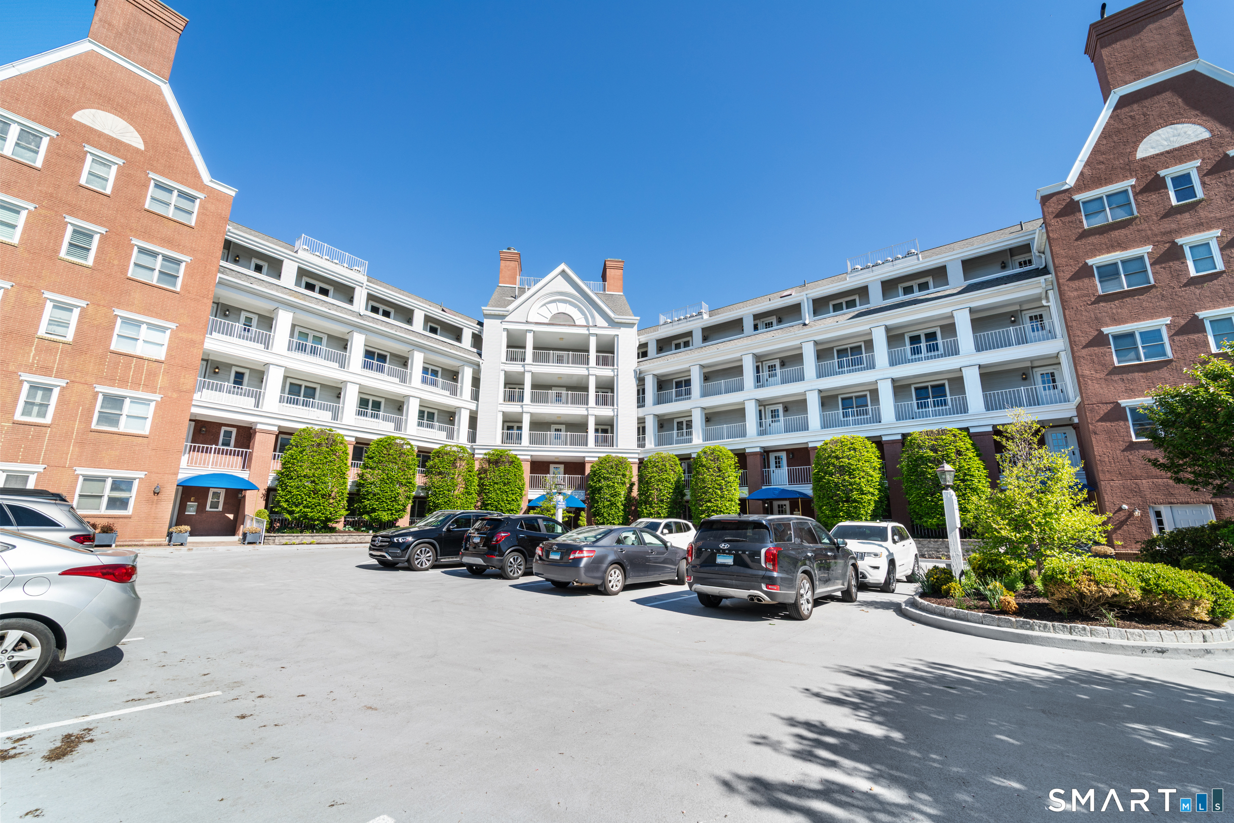 43 Harbor Drive Stamford CT 06902