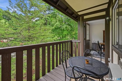 23 Rollingwood Drive Brookfield CT 06804