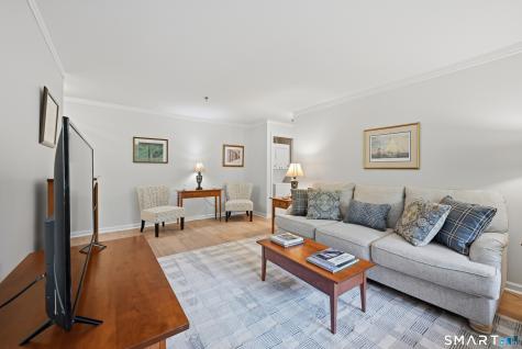 23 Rollingwood Drive Brookfield CT 06804