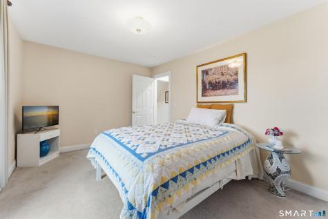 2 Sonoma Lane Middletown CT 06457