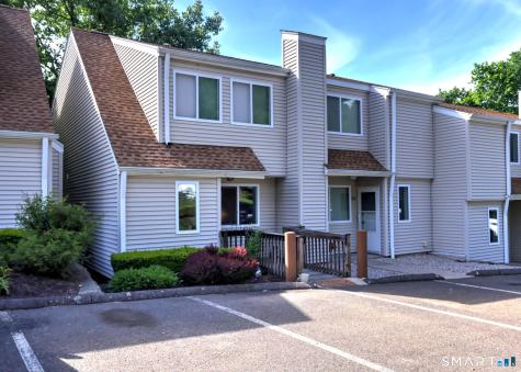 24 Winesap Court Ansonia CT 06401