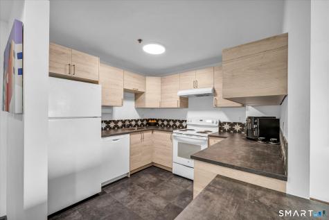 111 Dekoven Drive Middletown CT 06457