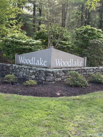 7 Highpoint Court Woodbury CT 06798
