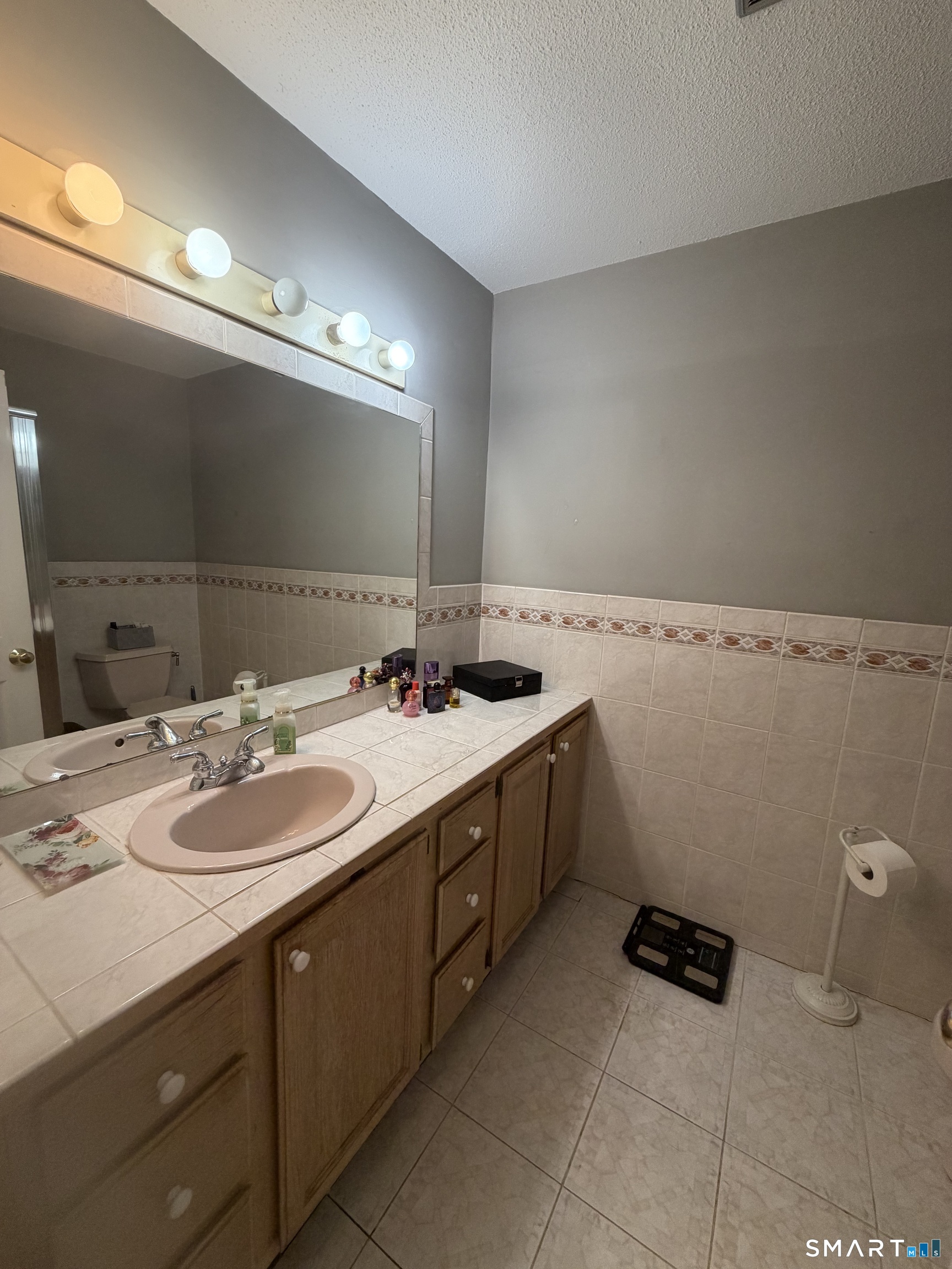 7 Highpoint Court Woodbury CT 06798