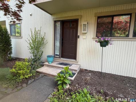 7 Highpoint Court Woodbury CT 06798