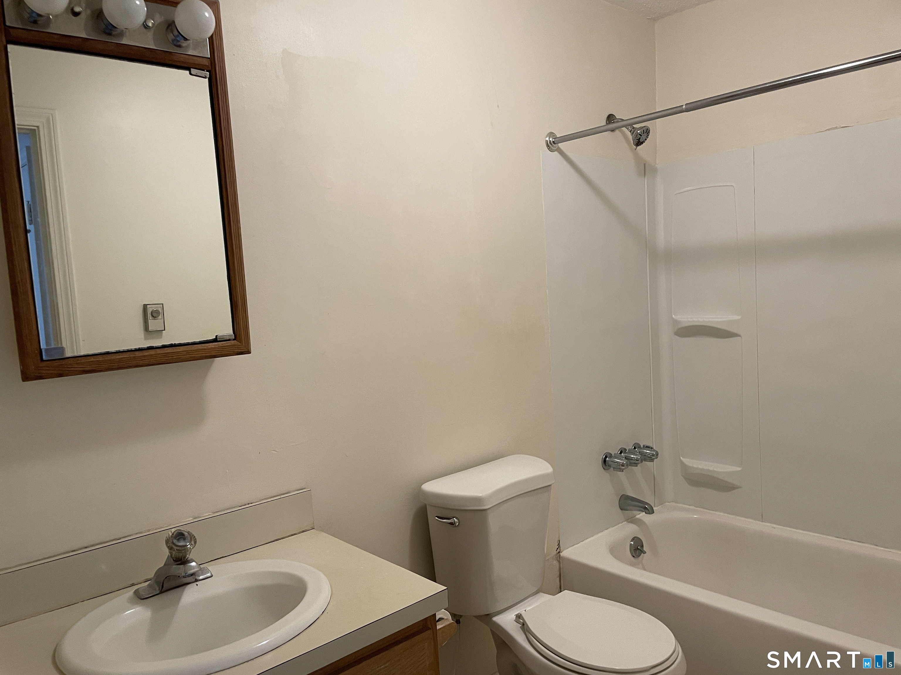 389 South Main Street Seymour CT 06483