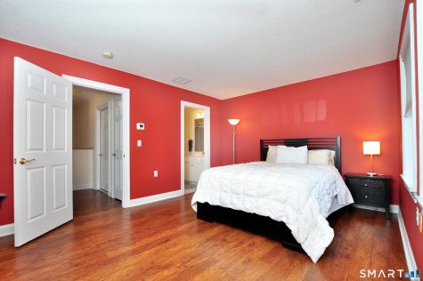 3 Thistledown Way Farmington CT 06032