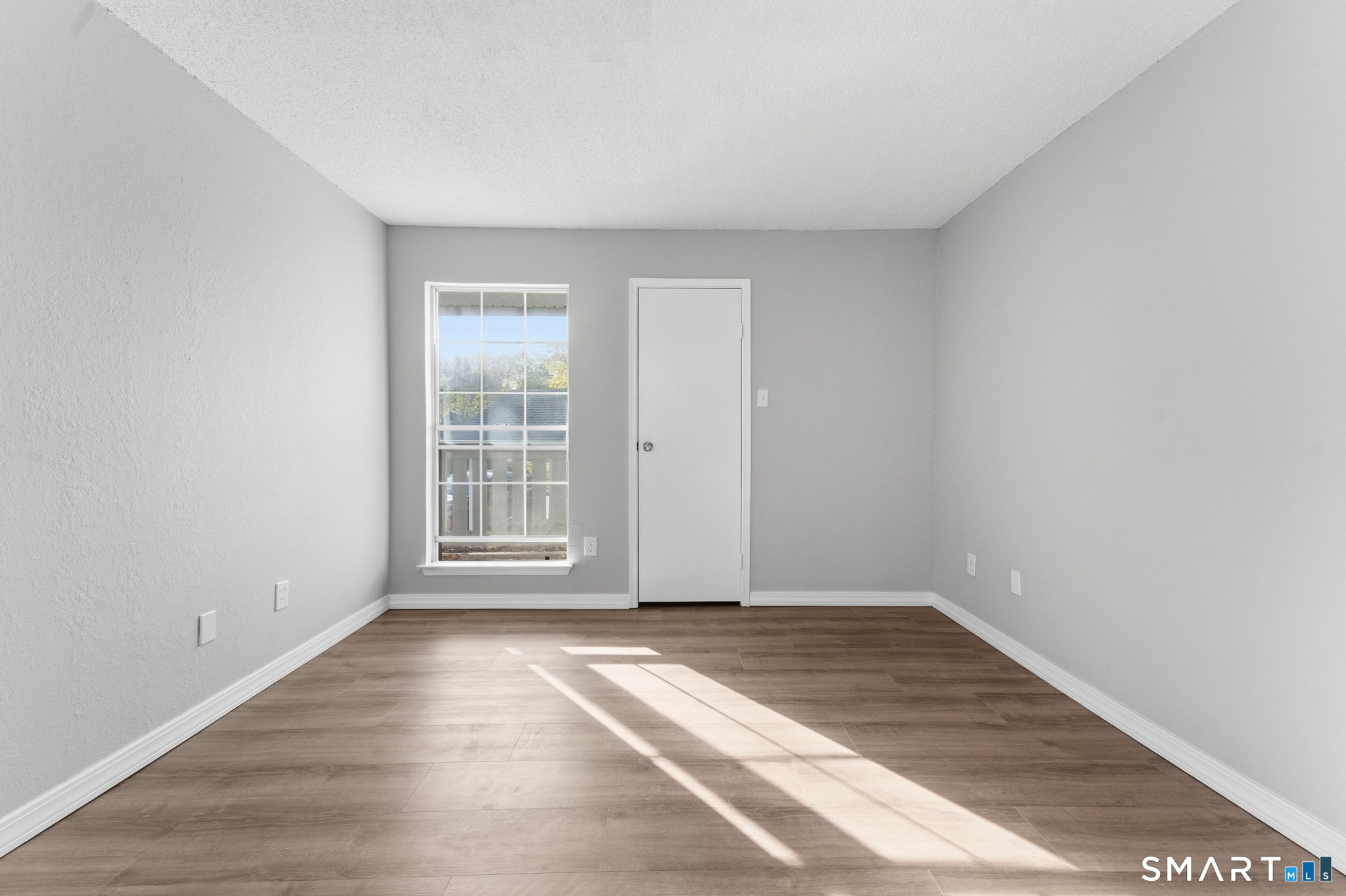 87 Leafwood Lane Groton CT 06340