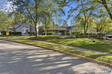 87 Leafwood Lane Groton CT 06340