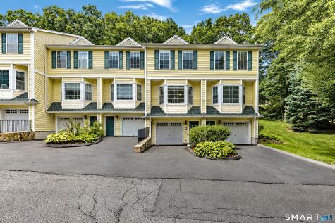 2 Great Oak Ridge Way Seymour CT 06483