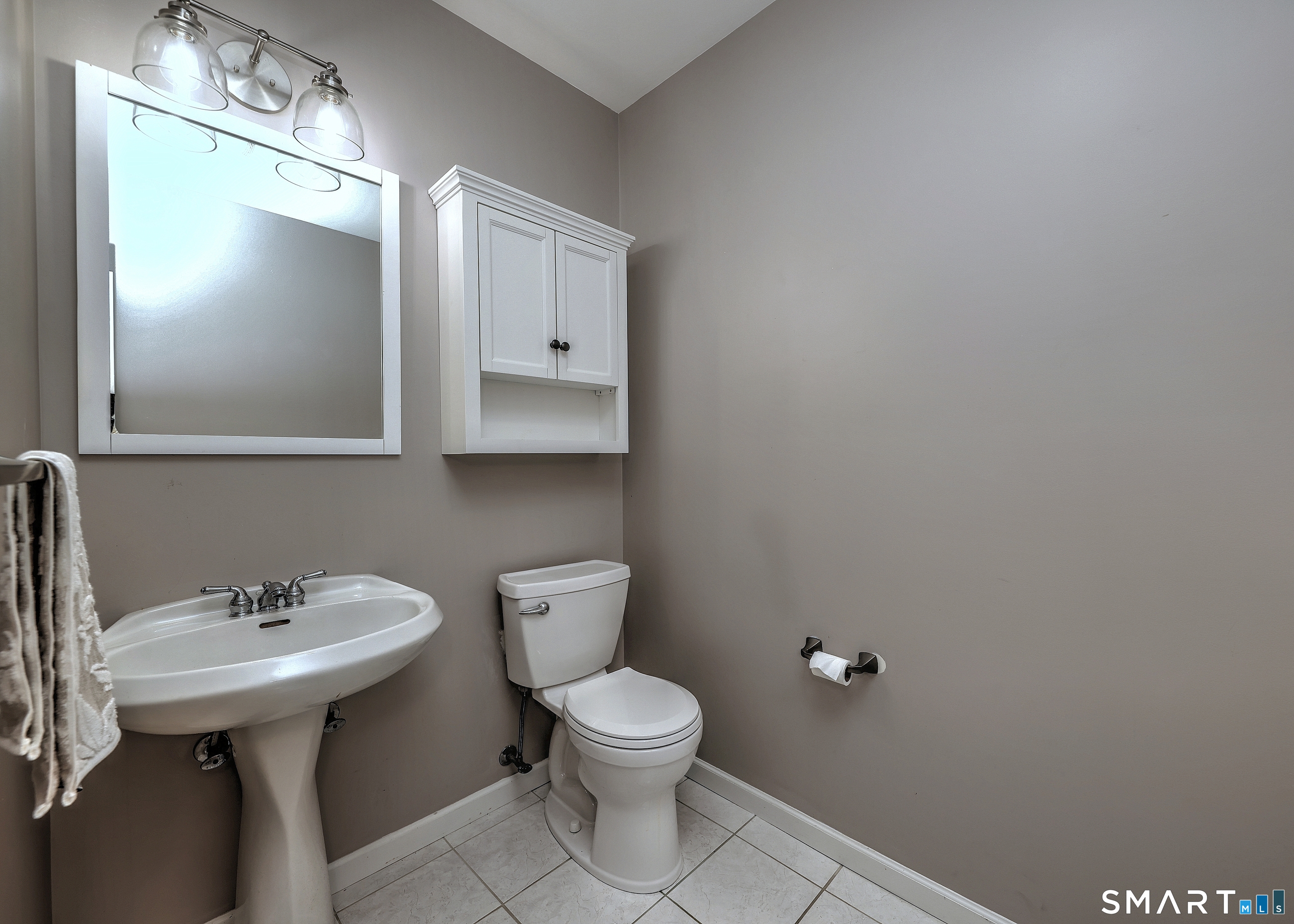 2 Great Oak Ridge Way Seymour CT 06483