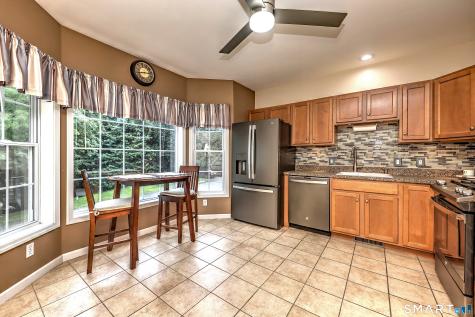 2 Great Oak Ridge Way Seymour CT 06483