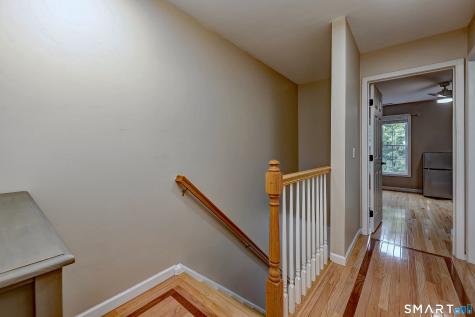 2 Great Oak Ridge Way Seymour CT 06483