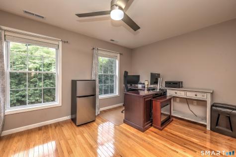 2 Great Oak Ridge Way Seymour CT 06483