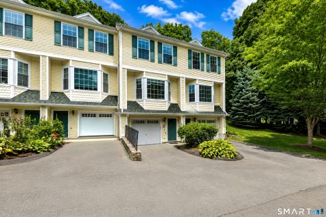 2 Great Oak Ridge Way Seymour CT 06483
