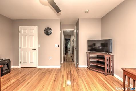 2 Great Oak Ridge Way Seymour CT 06483