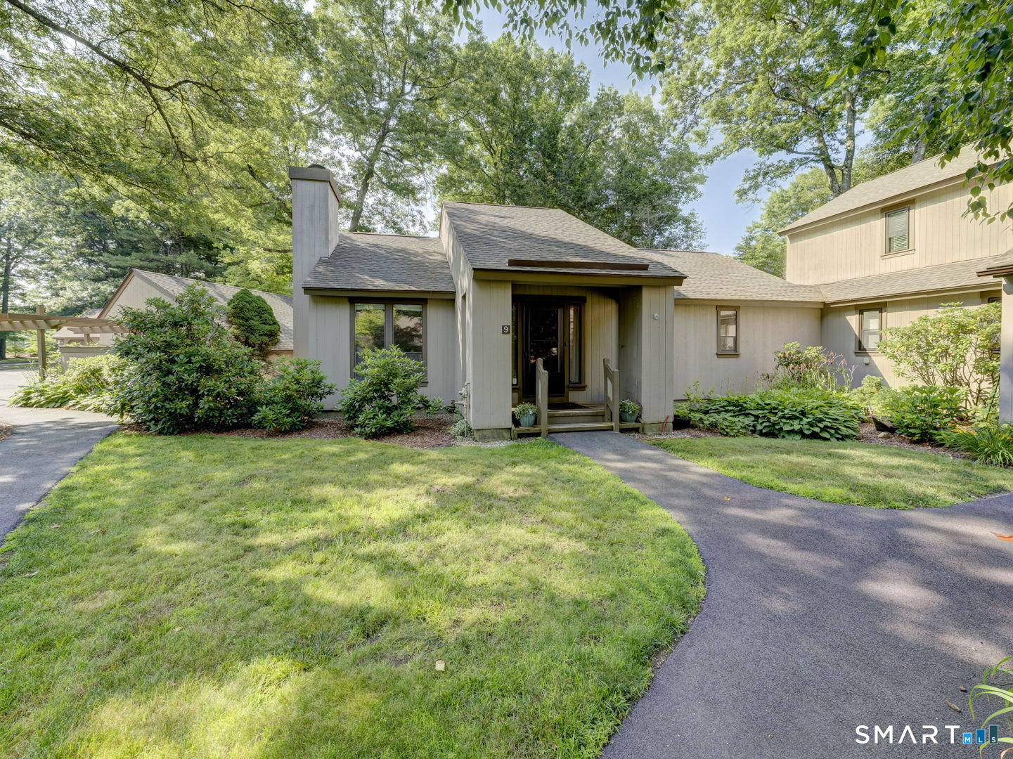 9 Byron Drive Avon CT 06001