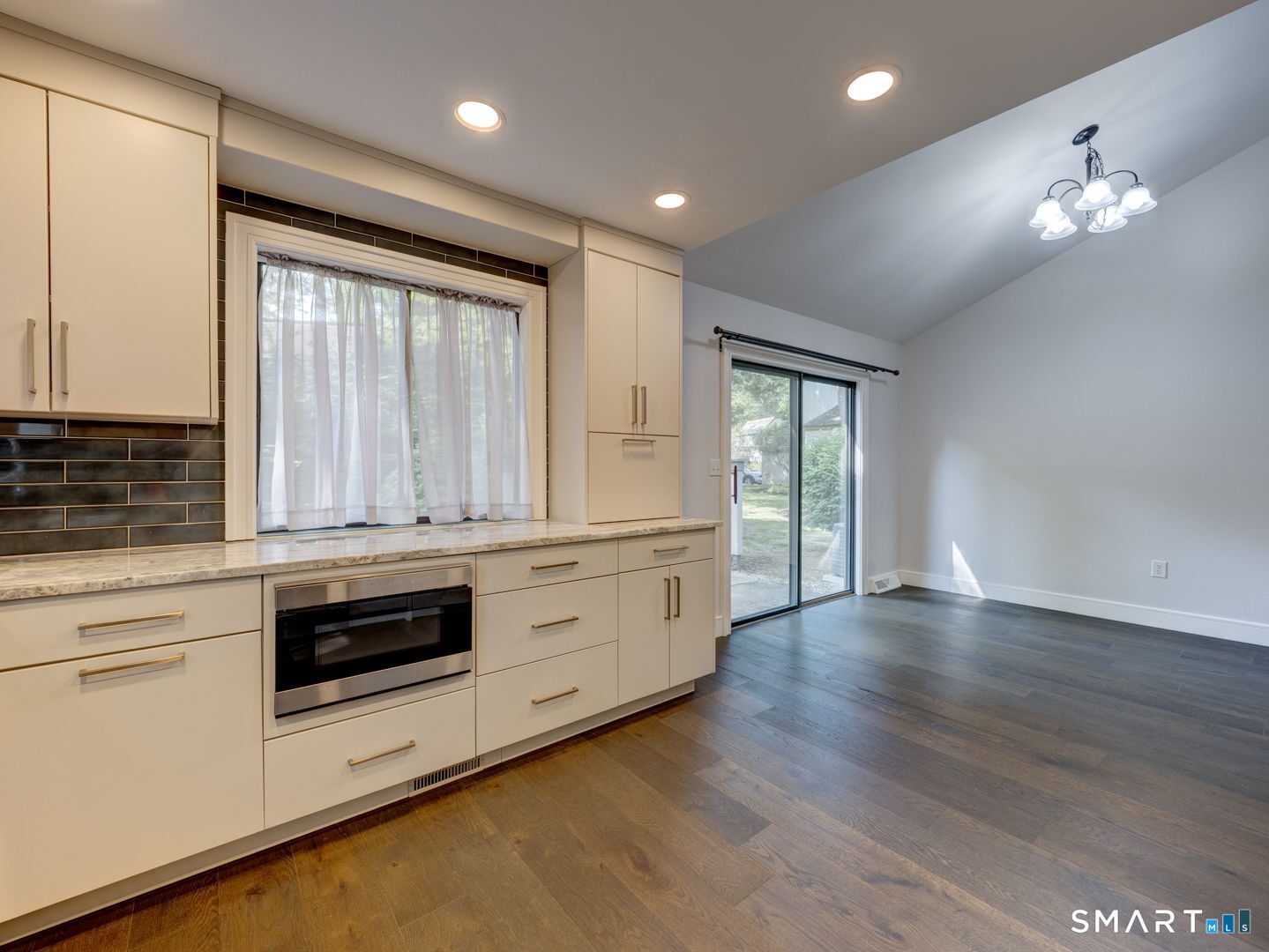 9 Byron Drive Avon CT 06001