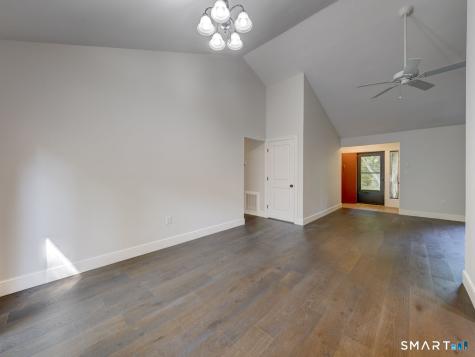 9 Byron Drive Avon CT 06001