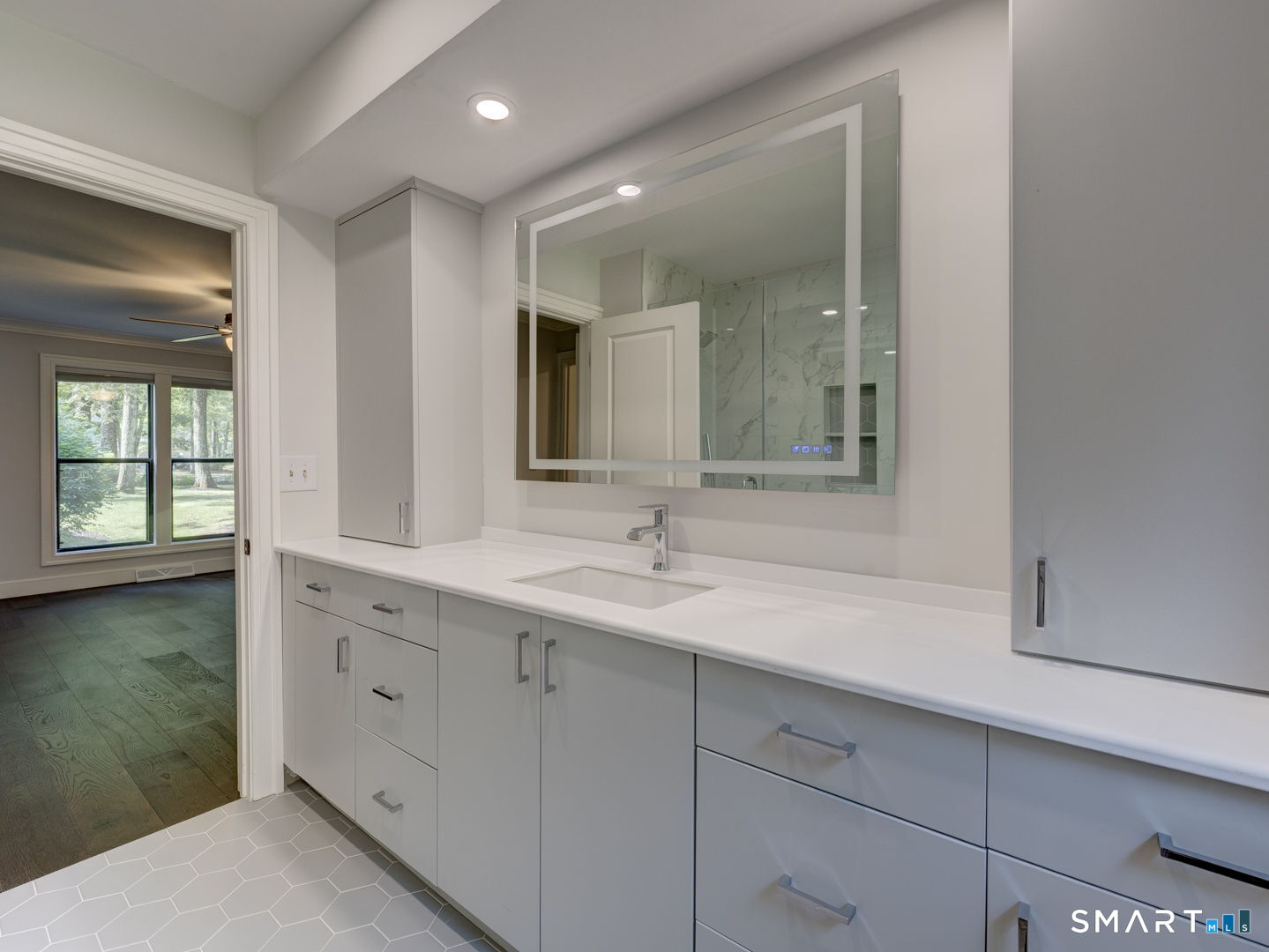 9 Byron Drive Avon CT 06001