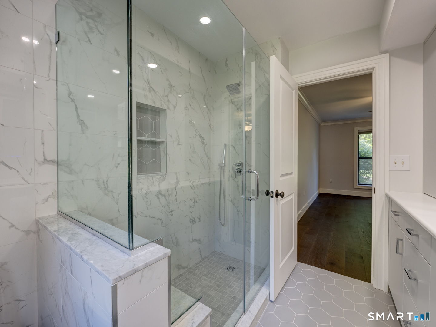 9 Byron Drive Avon CT 06001