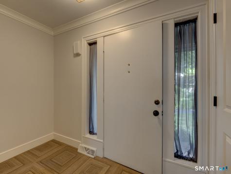 9 Byron Drive Avon CT 06001
