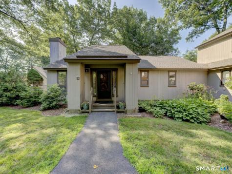 9 Byron Drive Avon CT 06001