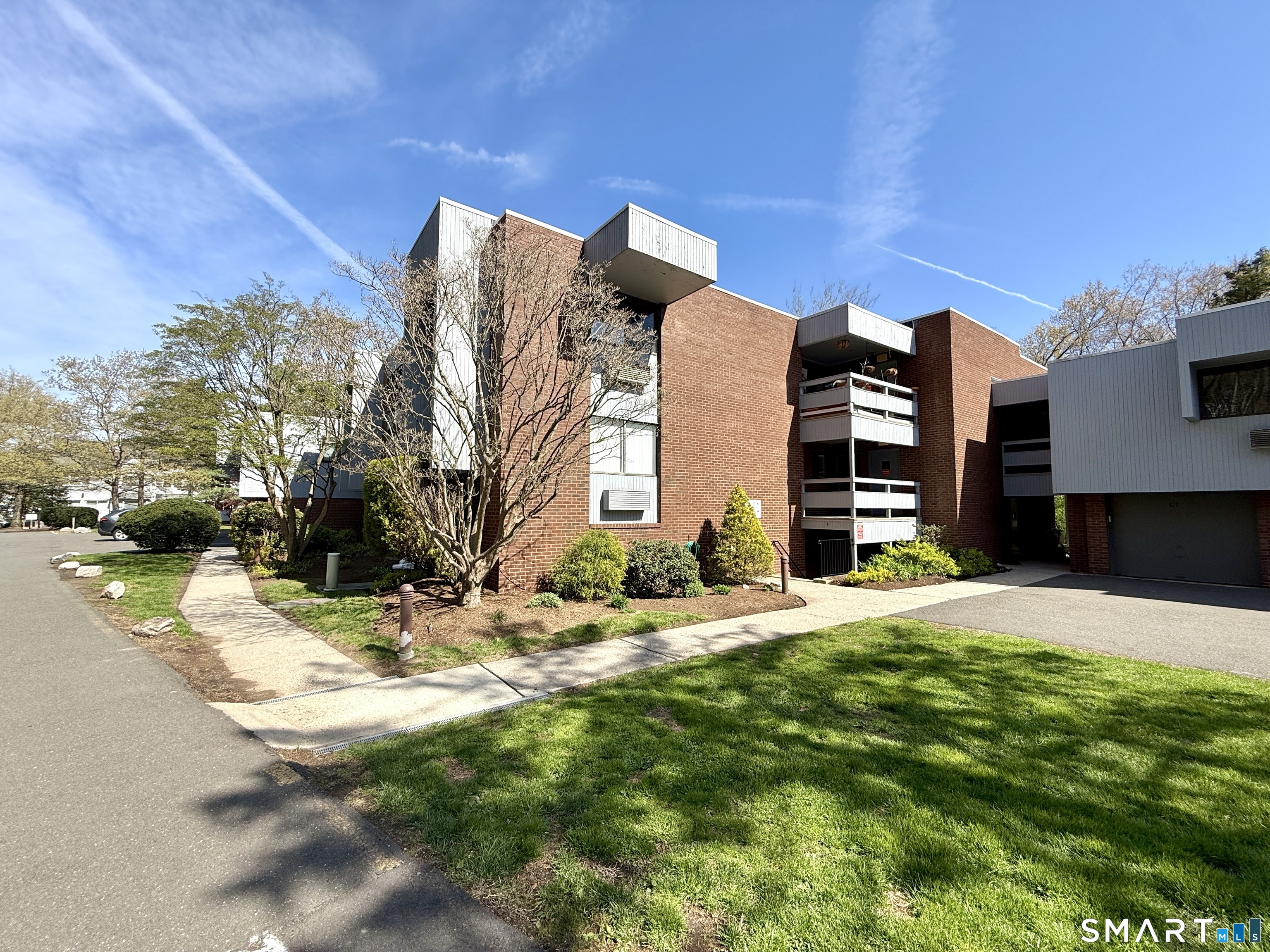 85 Wilton Crest Wilton CT 06897