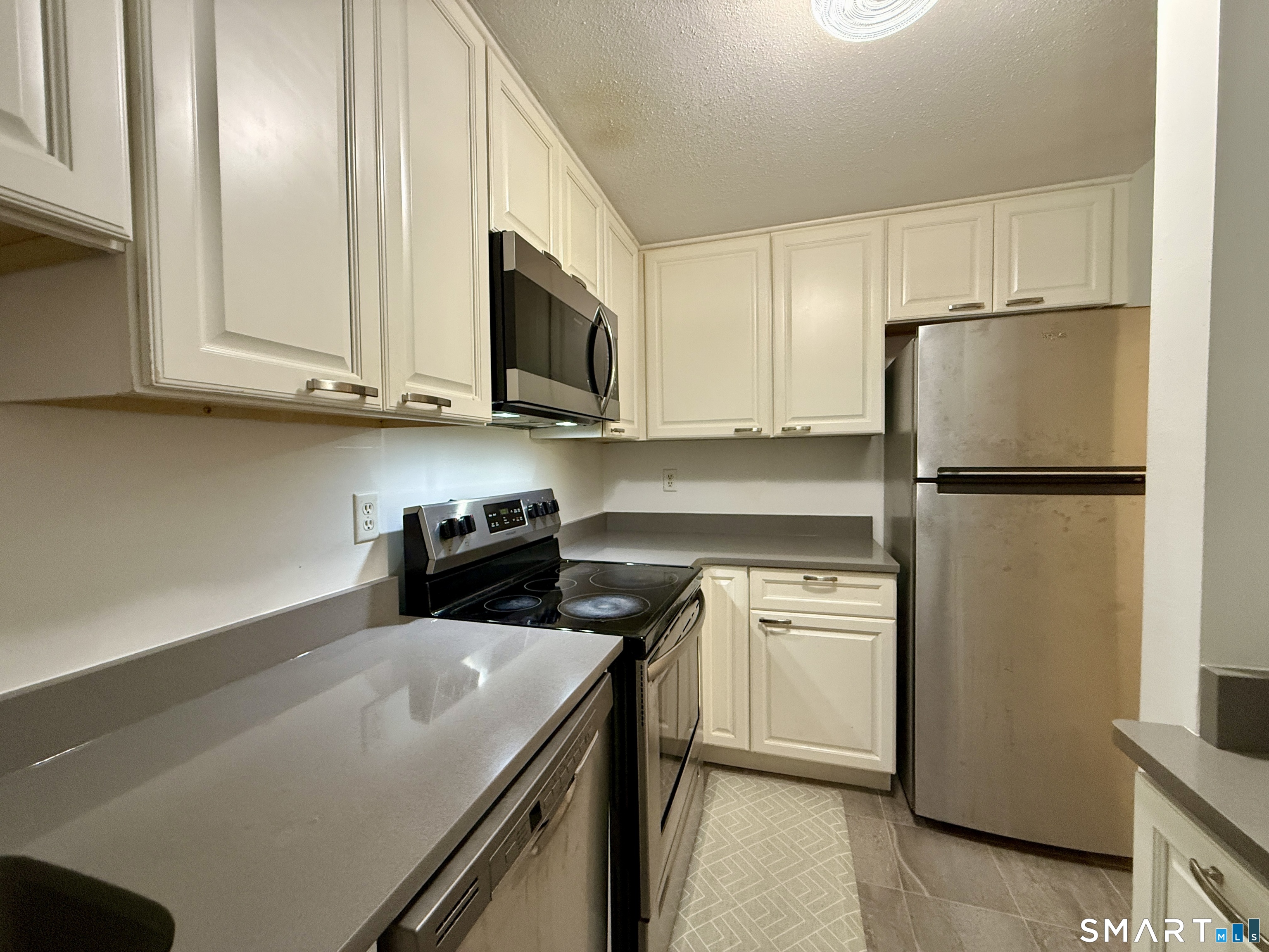 85 Wilton Crest Wilton CT 06897