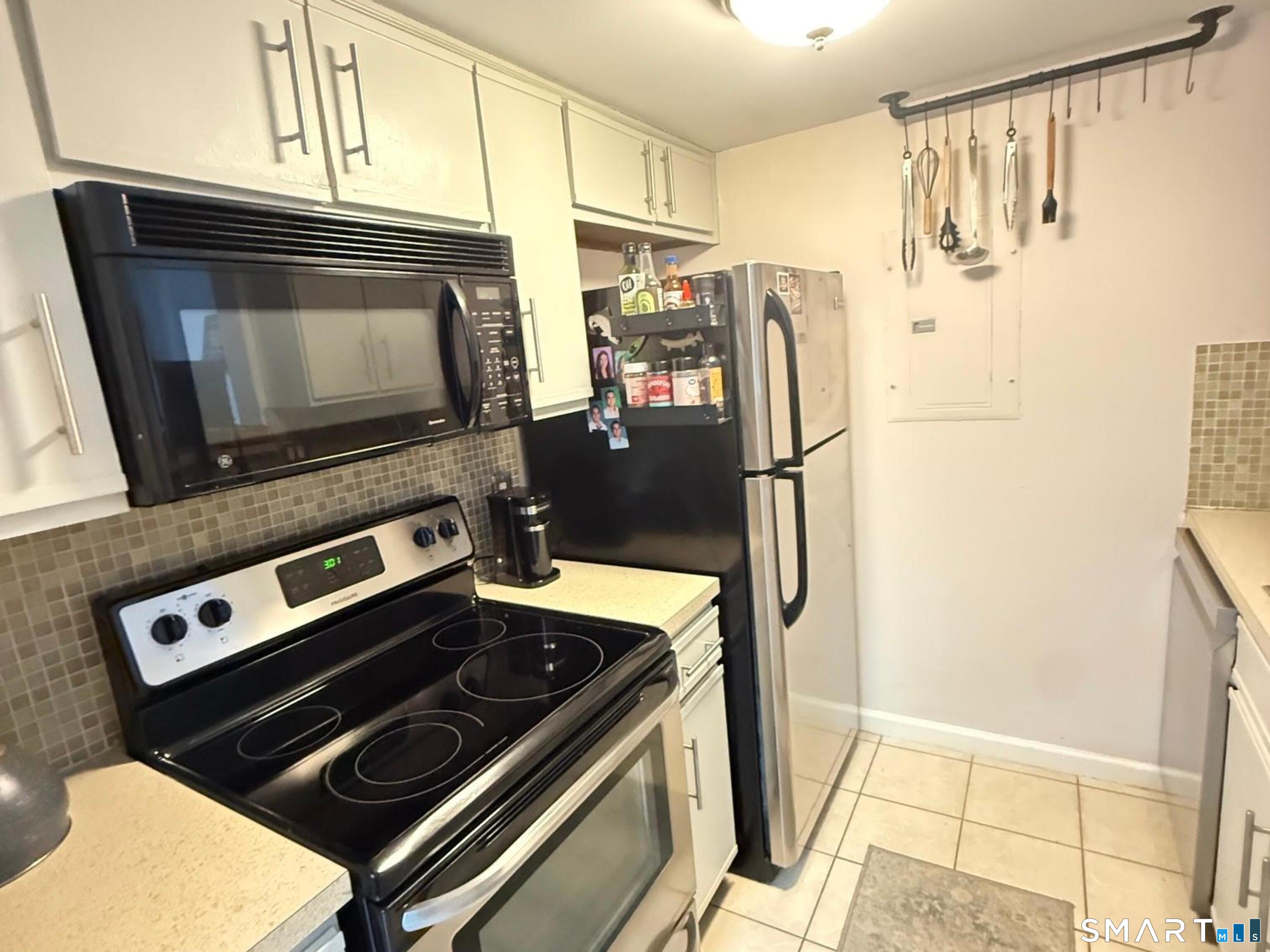 221 Carriage Crossing Lane Middletown CT 06457
