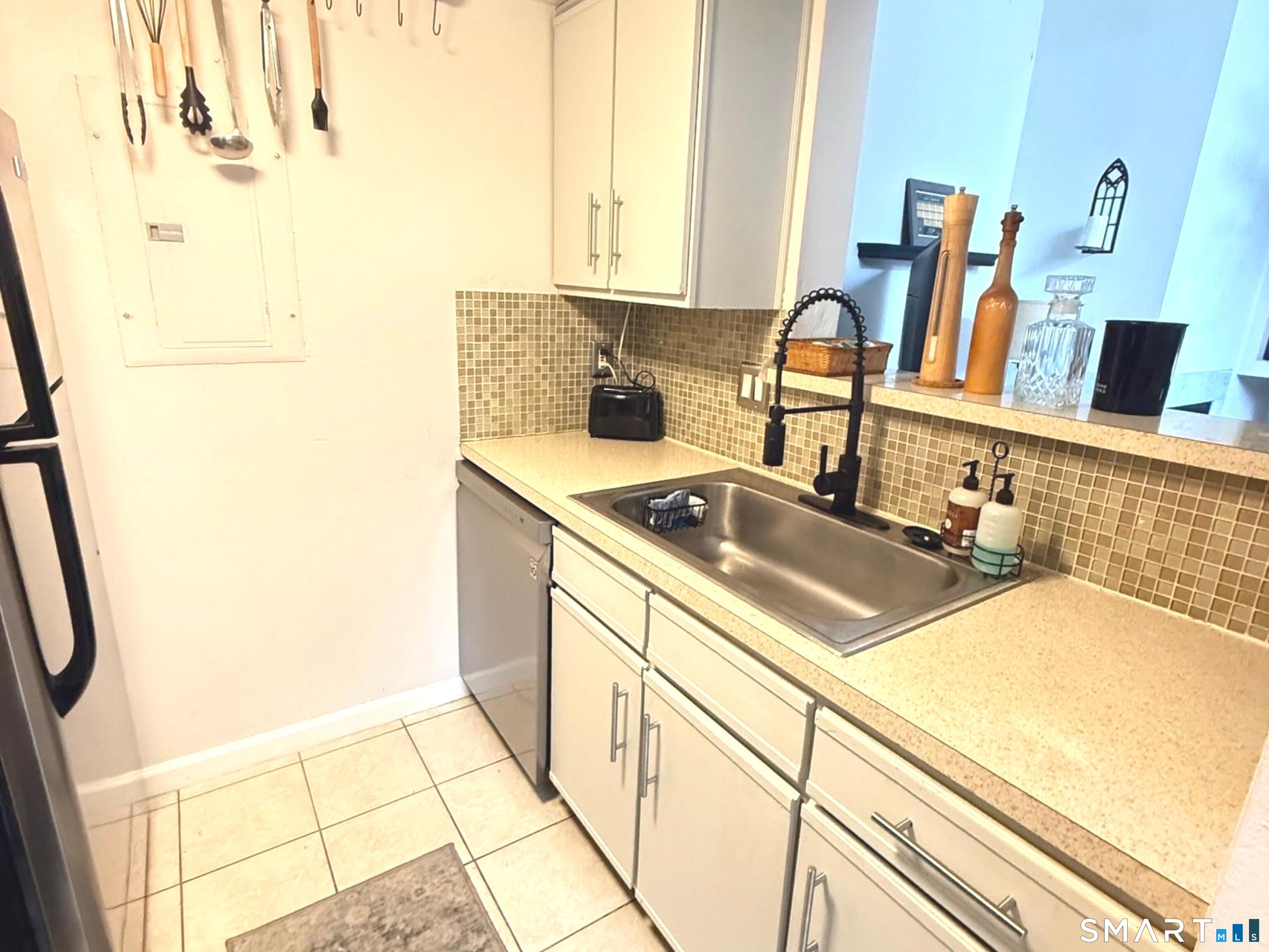 221 Carriage Crossing Lane Middletown CT 06457