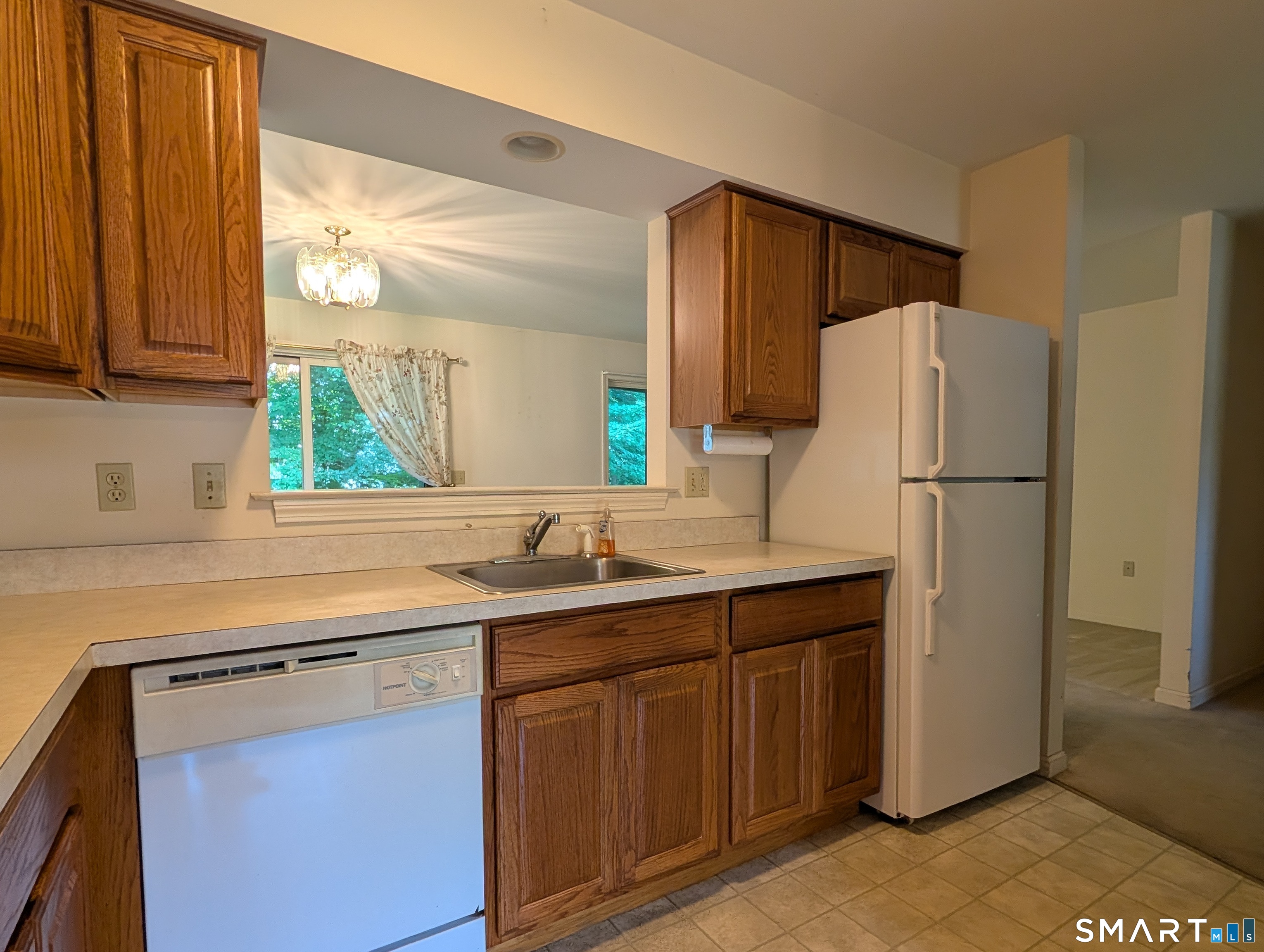 8 Sycamore Drive Mansfield CT 06268