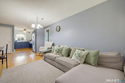 78 Evergreene Wallingford CT 06492